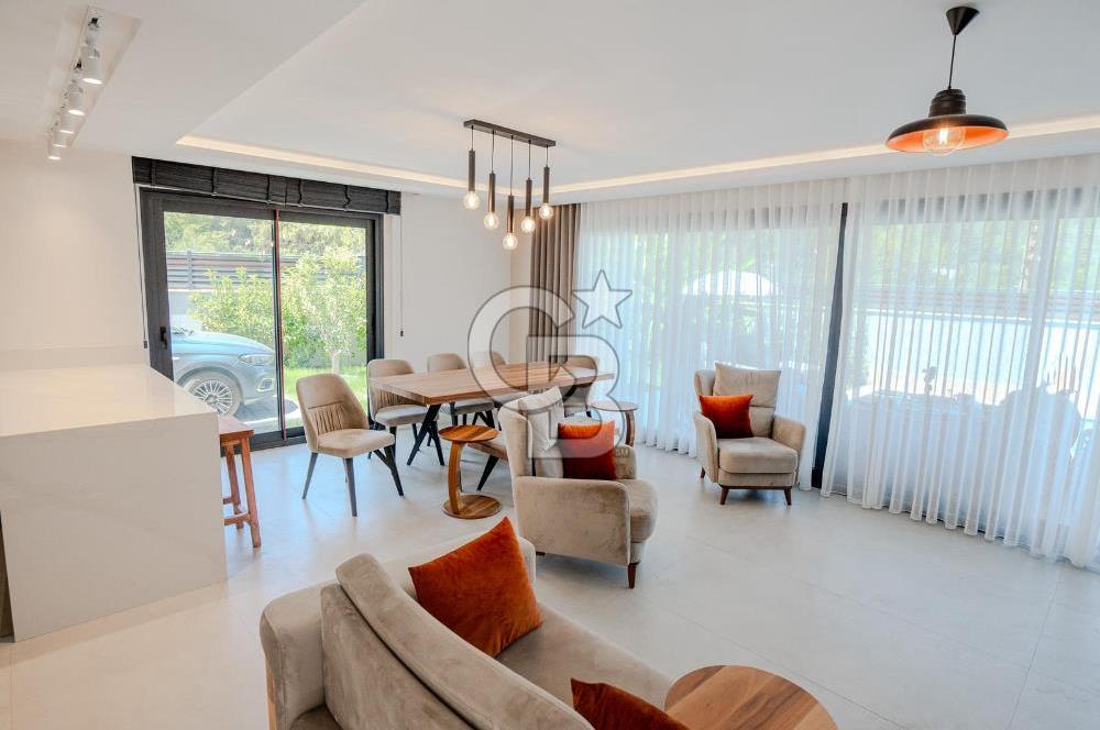 URLA ÇEŞMEALTI 5+1 HAVUZLU MÜSTAKİL DENİZ MANZARALI SATILIK VİLLA