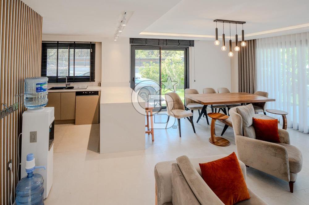 URLA ÇEŞMEALTI 5+1 HAVUZLU MÜSTAKİL DENİZ MANZARALI SATILIK VİLLA