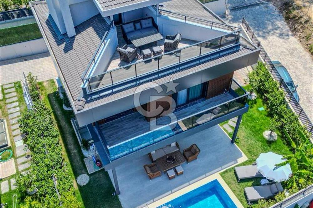 URLA ÇEŞMEALTI 5+1 HAVUZLU MÜSTAKİL DENİZ MANZARALI SATILIK VİLLA