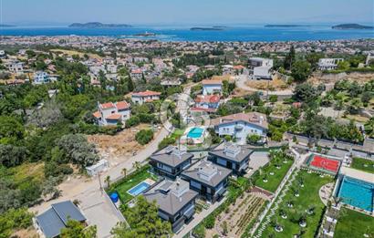 URLA ÇEŞMEALTI 5+1 HAVUZLU MÜSTAKİL DENİZ MANZARALI SATILIK VİLLA