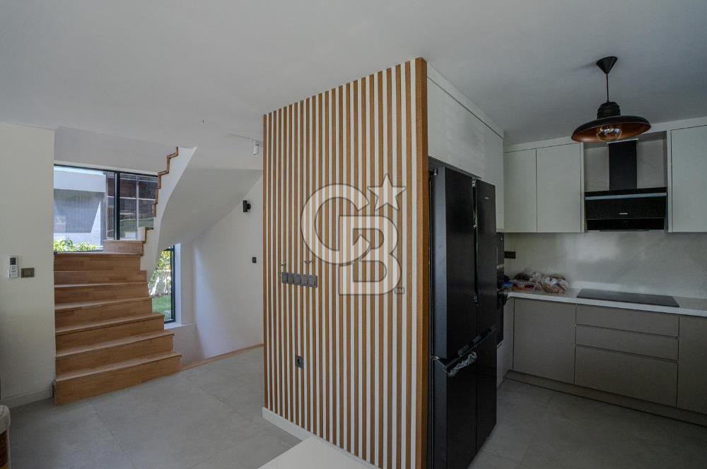 URLA ÇEŞMEALTI 5+1 HAVUZLU MÜSTAKİL DENİZ MANZARALI SATILIK VİLLA