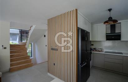 URLA ÇEŞMEALTI 5+1 HAVUZLU MÜSTAKİL DENİZ MANZARALI SATILIK VİLLA