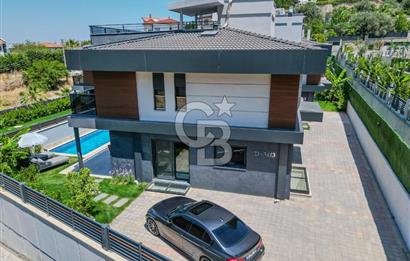 URLA ÇEŞMEALTI 5+1 HAVUZLU MÜSTAKİL DENİZ MANZARALI SATILIK VİLLA