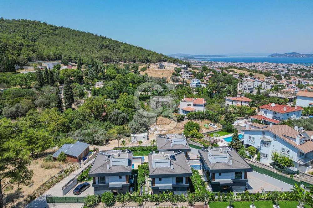 URLA ÇEŞMEALTI 5+1 HAVUZLU MÜSTAKİL DENİZ MANZARALI SATILIK VİLLA