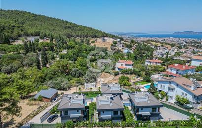 URLA ÇEŞMEALTI 5+1 HAVUZLU MÜSTAKİL DENİZ MANZARALI SATILIK VİLLA
