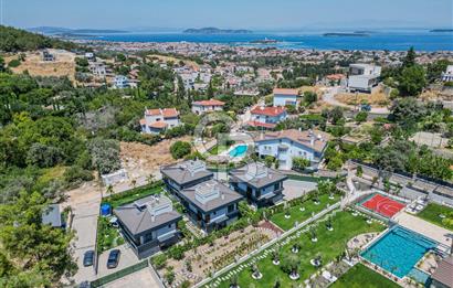 URLA ÇEŞMEALTI 5+1 HAVUZLU MÜSTAKİL DENİZ MANZARALI SATILIK VİLLA