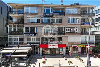 CADDEBOSTAN BAĞDAT CADDESİ ÜSTÜ 4+1 DAİRE YATIRIMLIK