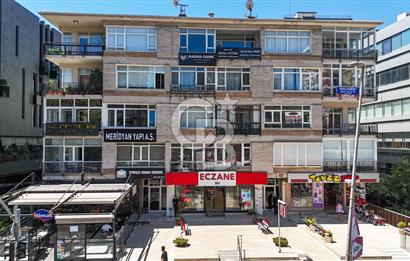 CADDEBOSTAN BAĞDAT CADDESİ ÜSTÜ 4+1 DAİRE YATIRIMLIK