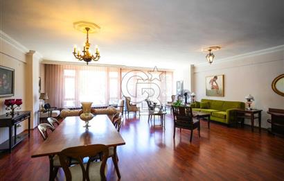 CADDEBOSTAN BAĞDAT CADDESİ ÜSTÜ 4+1 DAİRE YATIRIMLIK