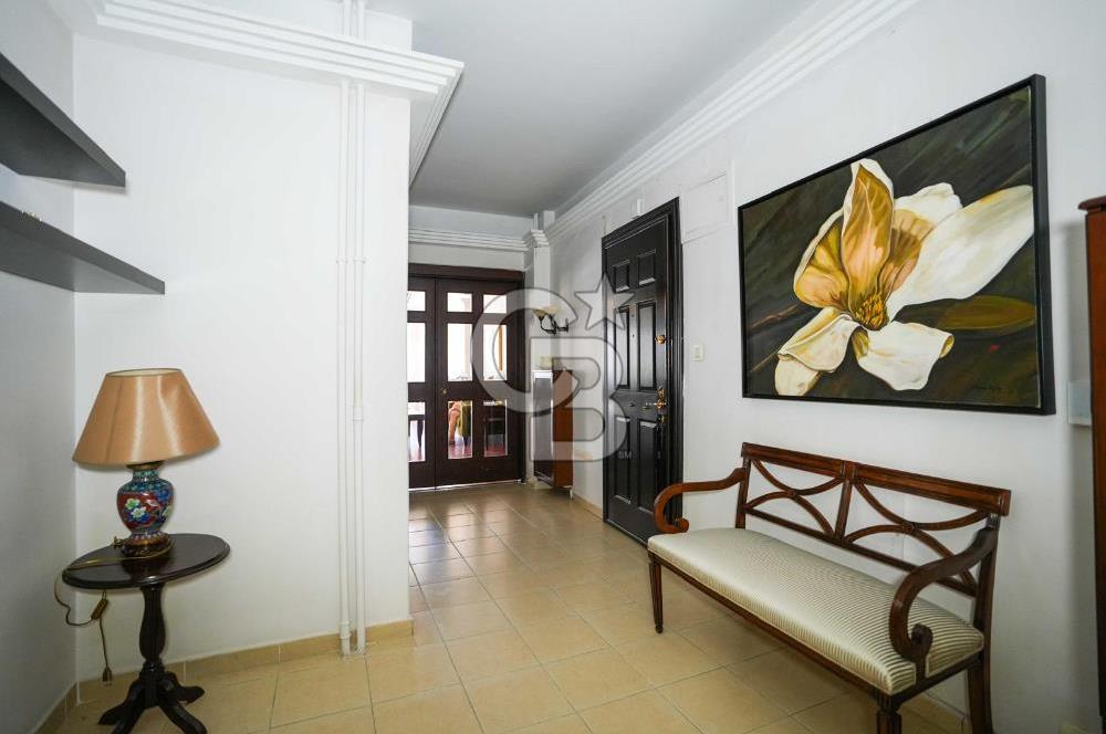 CADDEBOSTAN BAĞDAT CADDESİ ÜSTÜ 4+1 DAİRE YATIRIMLIK