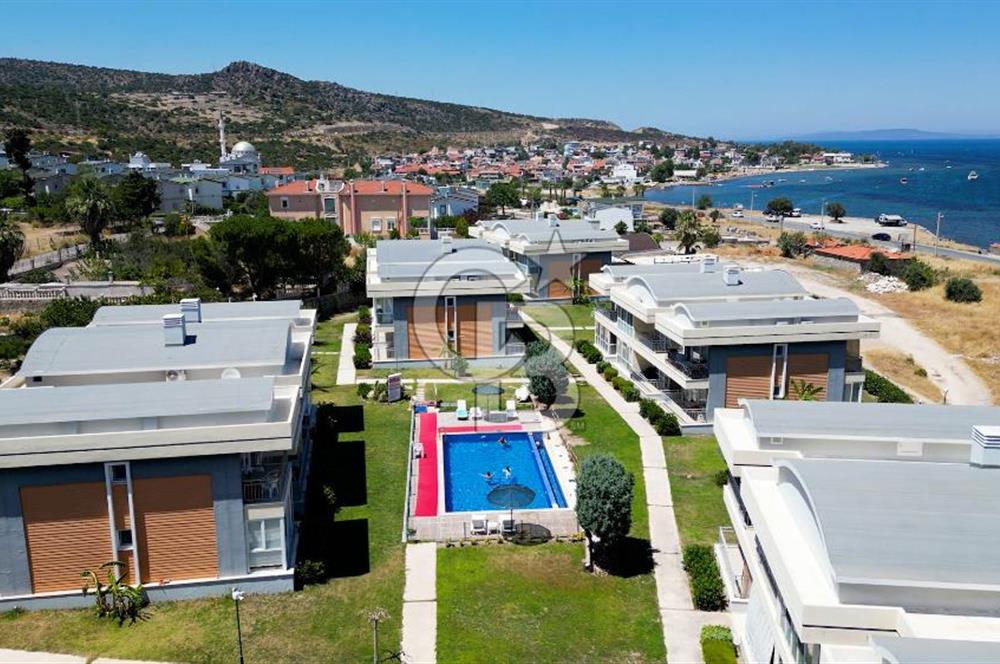 Urla Gülbahçe Havuzlu site içinde 1+1 satılık