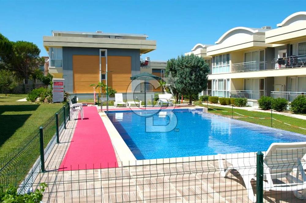 Urla Gülbahçe Havuzlu site içinde 1+1 satılık