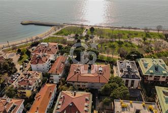 Caddebostan Yalı Parselinde Sessiz ve Yeşil Yaşam 3+1 Bahçe Katı
