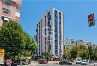 KOZYATAĞI BAYAR CAD. 3+1 125 M2 ARA KAT GENÇ BİNA 6 YAŞ