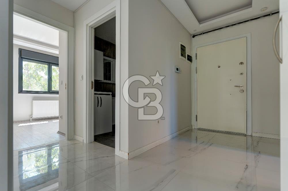 KOZYATAĞI BAYAR CAD. 3+1 125 M2 ARA KAT GENÇ BİNA 6 YAŞ