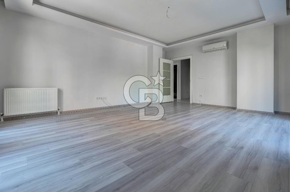 KOZYATAĞI BAYAR CAD. 3+1 125 M2 ARA KAT GENÇ BİNA 6 YAŞ