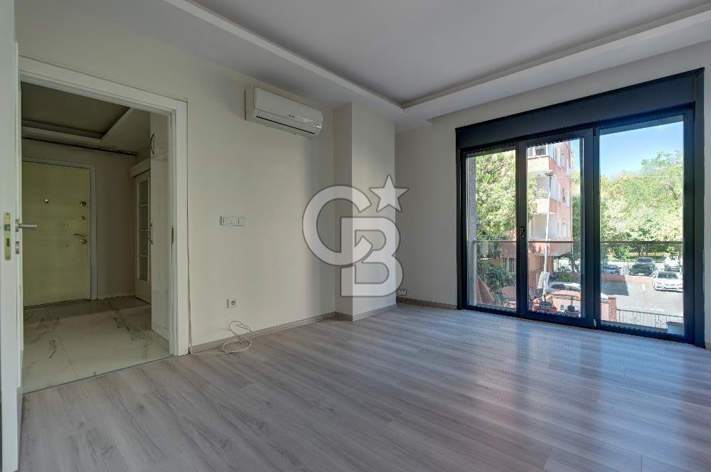 KOZYATAĞI BAYAR CAD. 3+1 125 M2 ARA KAT GENÇ BİNA 6 YAŞ