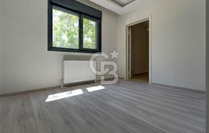 KOZYATAĞI BAYAR CAD. 3+1 125 M2 ARA KAT GENÇ BİNA 6 YAŞ