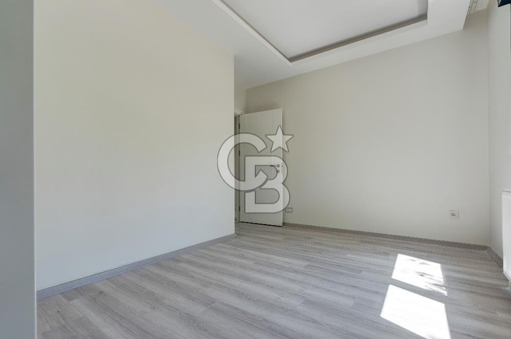 KOZYATAĞI BAYAR CAD. 3+1 125 M2 ARA KAT GENÇ BİNA 6 YAŞ