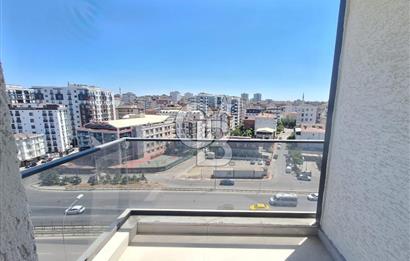 Çekmeköy de Ayrı Mutfaklı, Ebeveyn Banyolu 2+1 Sıfır Daire