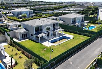 Alkent 2000 bölgesinde Site içi 7+1 Satılık Villa