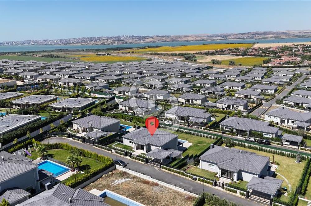Alkent 2000 bölgesinde Site içi 7+1 Satılık Villa