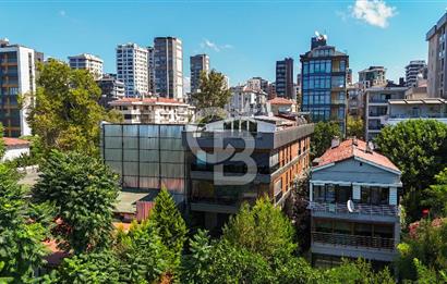 Suadiye Yalı Parselinde Kendi Yolunu Çizmiş Bir Yaşamın Evi