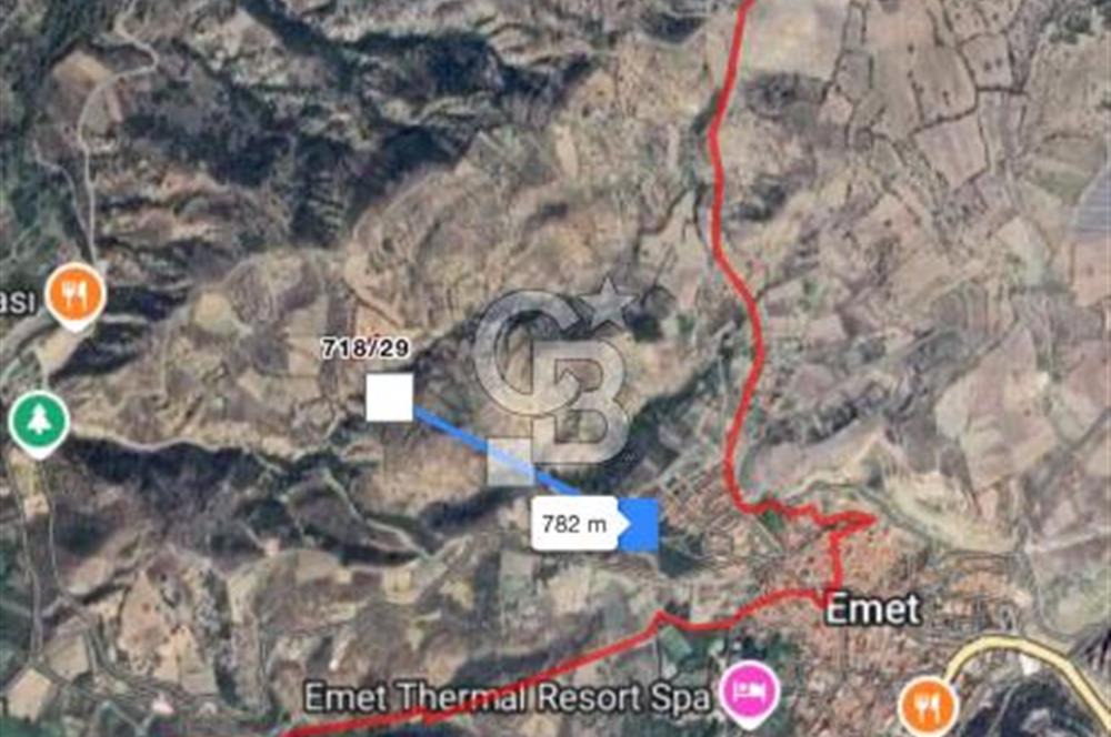 Emet ilçe merkezinde imar dibi yatırımlık arazi
