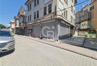 KARATAY MEDRESESİ KARŞISINDA TİCARETE UYGUN GENİŞ KİRALIK DÜKKAN