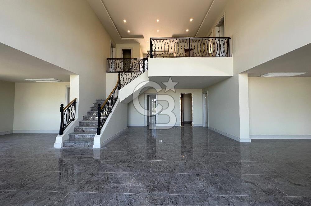 Alkent 2000 bölgesinde Site içi 7+1 Satılık Villa