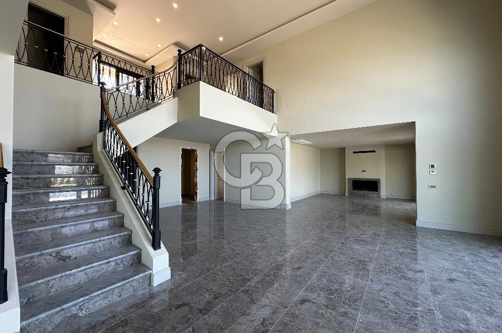 Alkent 2000 bölgesinde Site içi 7+1 Satılık Villa