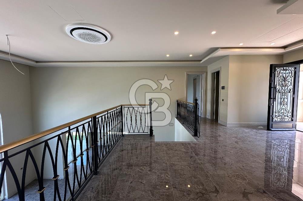 Alkent 2000 bölgesinde Site içi 7+1 Satılık Villa