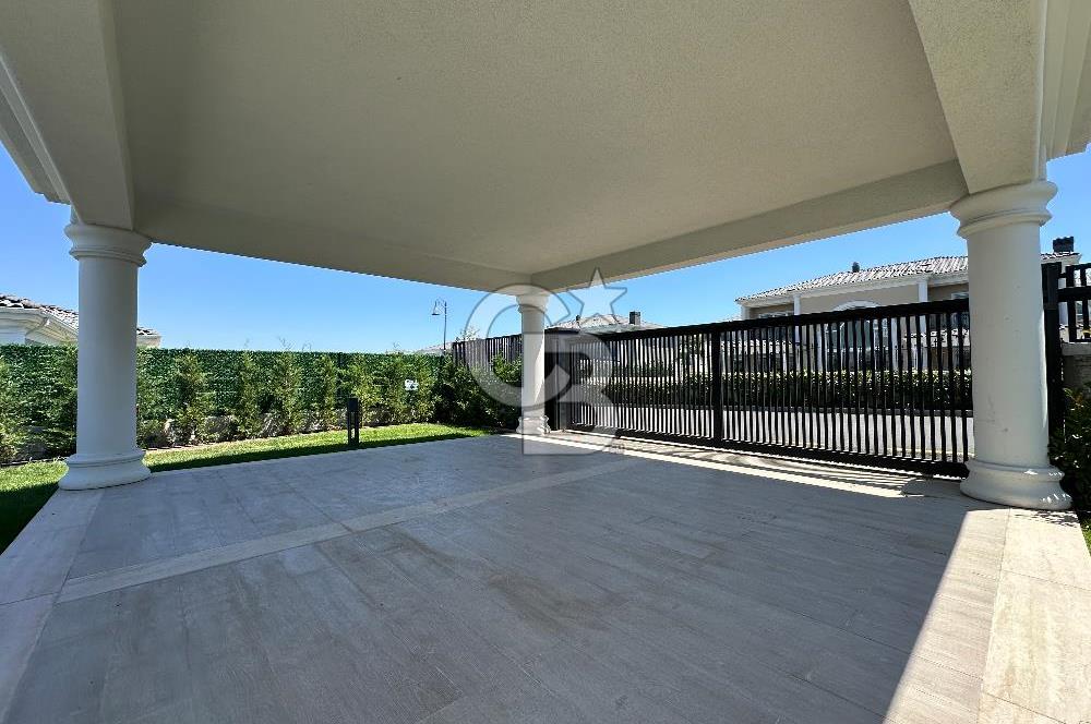 Alkent 2000 bölgesinde Site içi 7+1 Satılık Villa