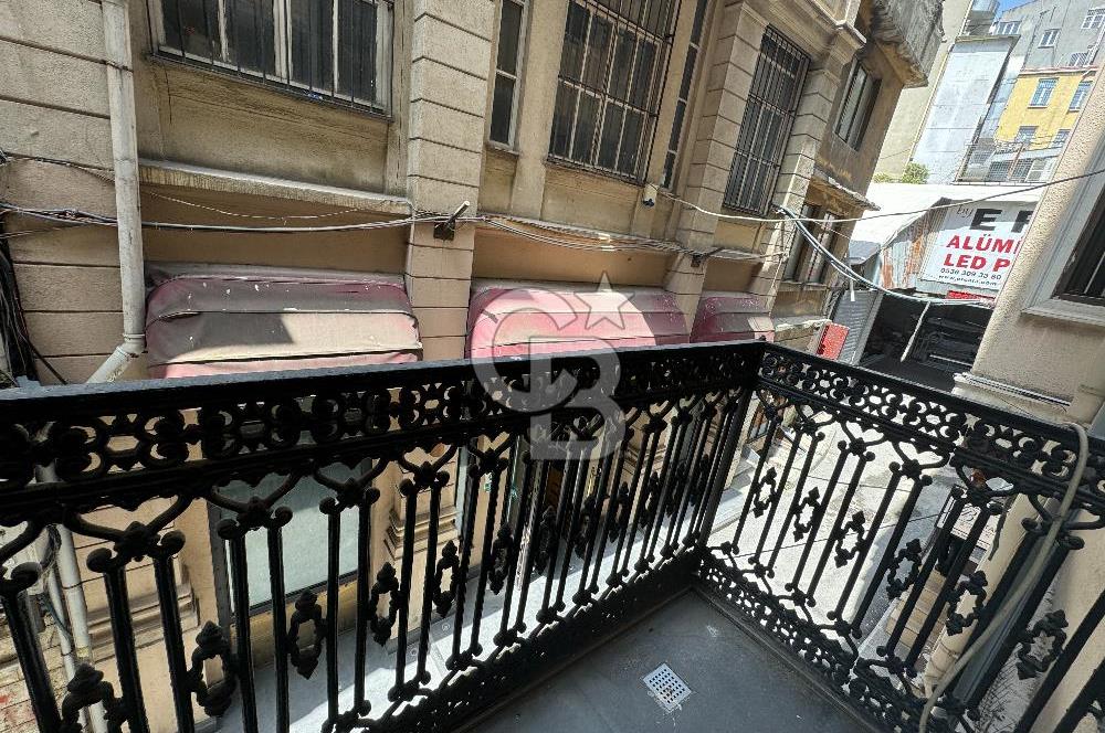ŞİŞHANEDE GALATA KULESİNE YAKIN 1+0, 1+1, 2+1 KİRALIK LÜKS DAİRELER