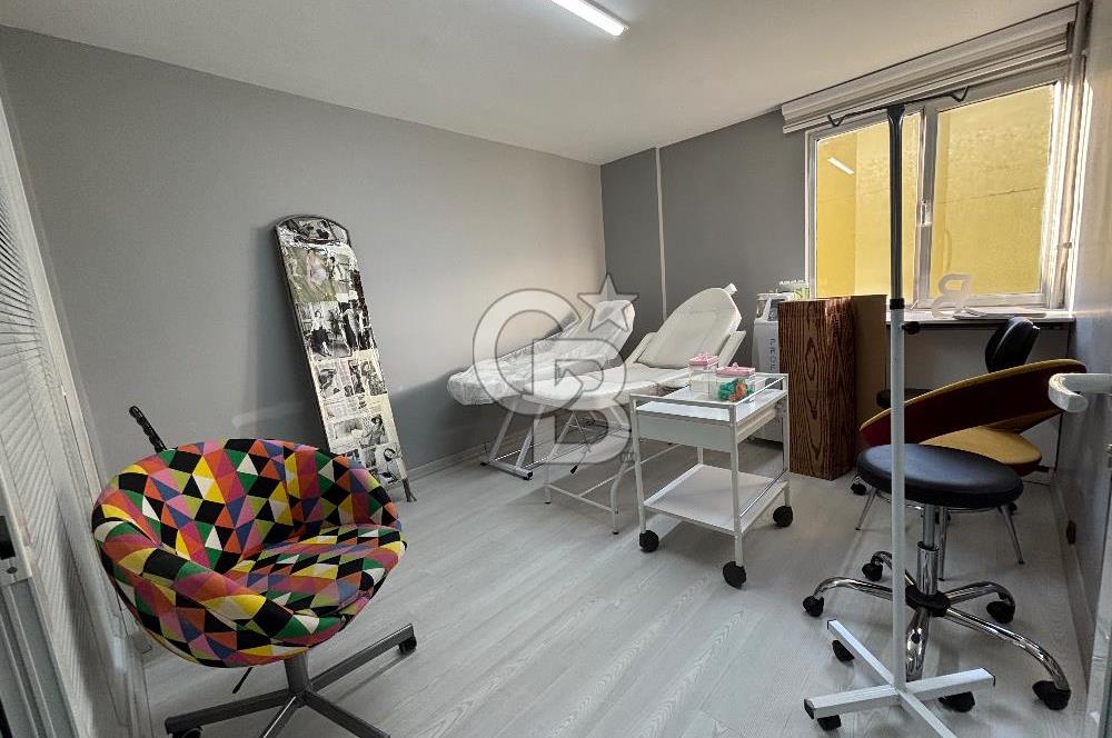 TUNALI HİLMİ CADDESİ KUĞULU İŞ MERKEZİNDE KİRALIK BÜRO&OFİS
