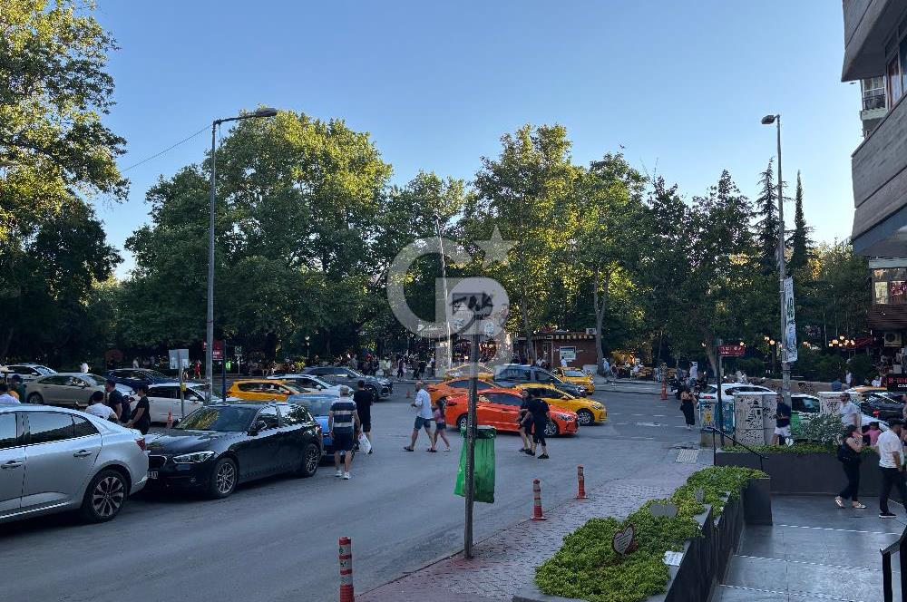 TUNALI HİLMİ CADDESİ KUĞULU İŞ MERKEZİNDE KİRALIK BÜRO&OFİS