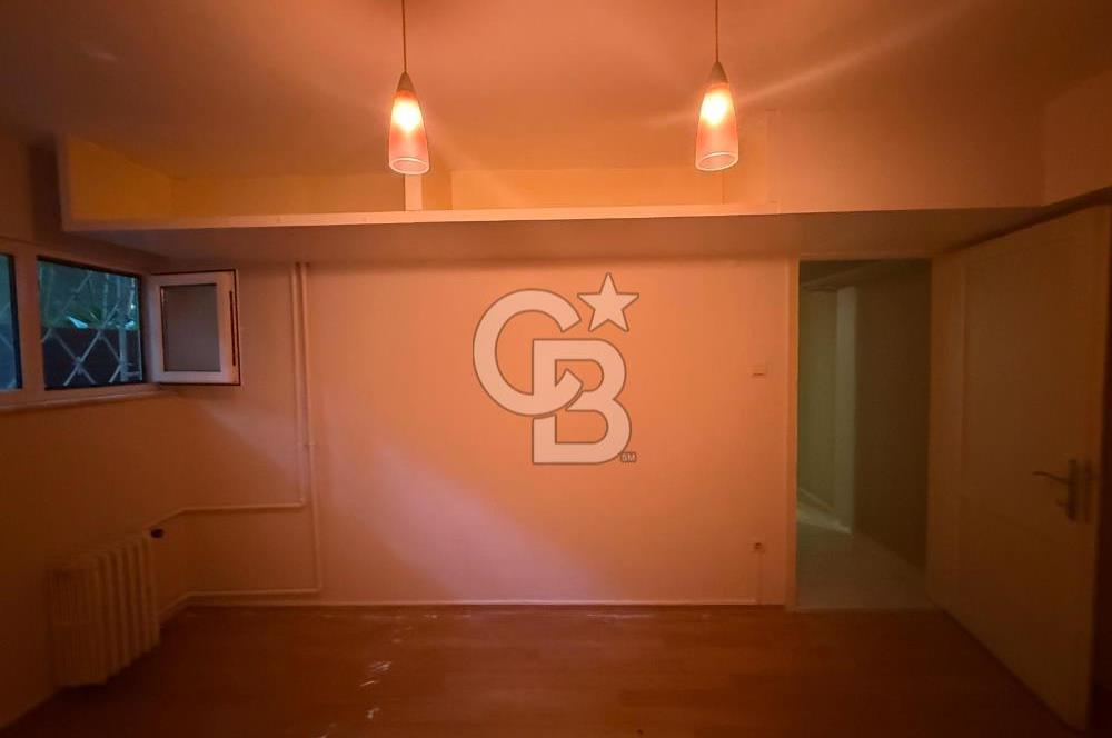 Caddebostan Yalı Parselinde Sessiz ve Yeşil Yaşam 3+1 Bahçe Katı