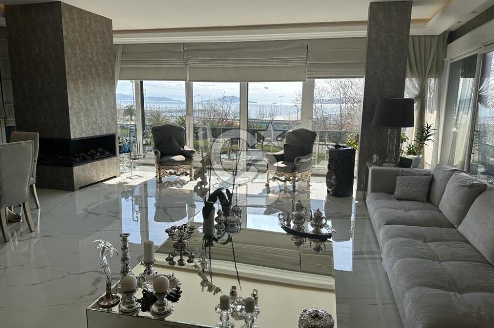 Suadiye Yalı Parselinde Kendi Yolunu Çizmiş Bir Yaşamın Evi