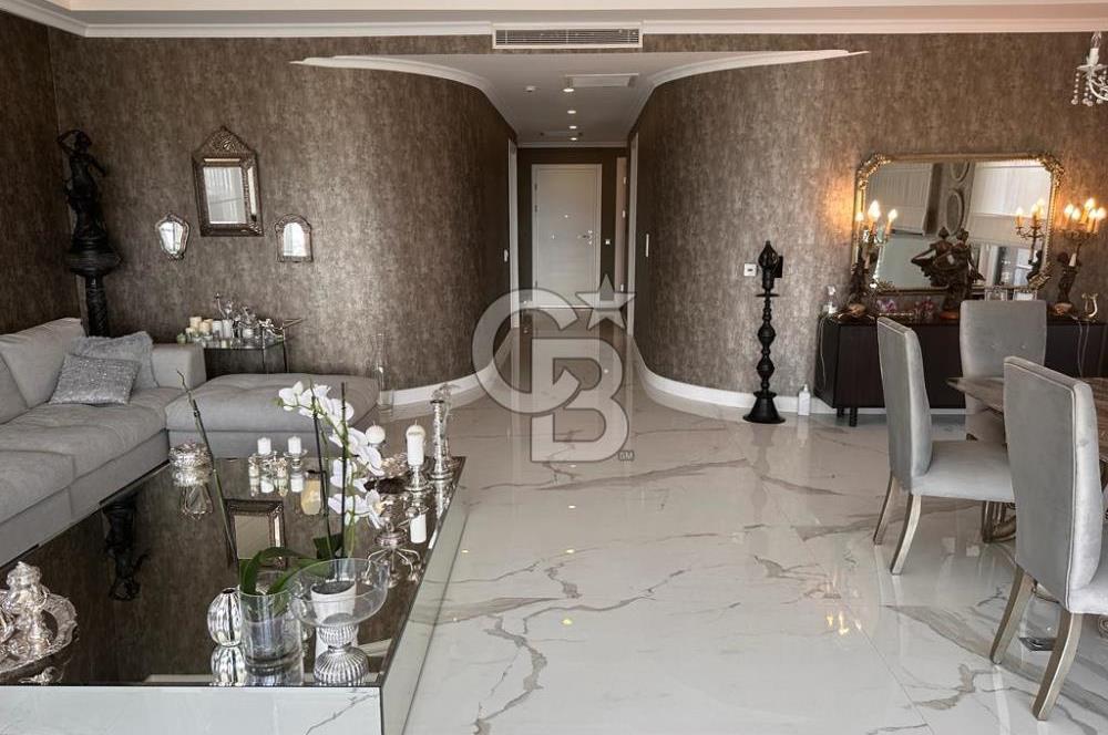 Suadiye Yalı Parselinde Kendi Yolunu Çizmiş Bir Yaşamın Evi