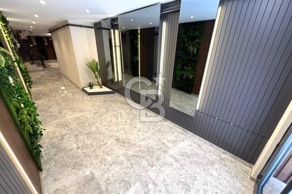 EDREMİT CENNETAYAĞI'NIN EN GÖZDE SİTESİNDE 3+1 BAHÇE KATI DAİRE