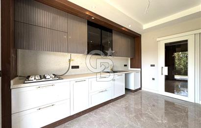EDREMİT CENNETAYAĞI'NIN EN GÖZDE SİTESİNDE 3+1 BAHÇE KATI DAİRE