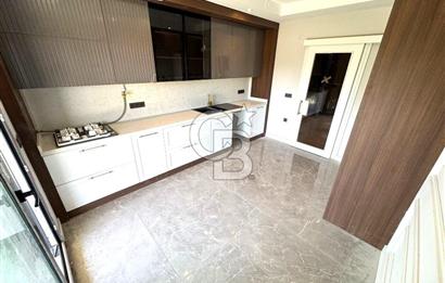 EDREMİT CENNETAYAĞI'NIN EN GÖZDE SİTESİNDE 3+1 BAHÇE KATI DAİRE