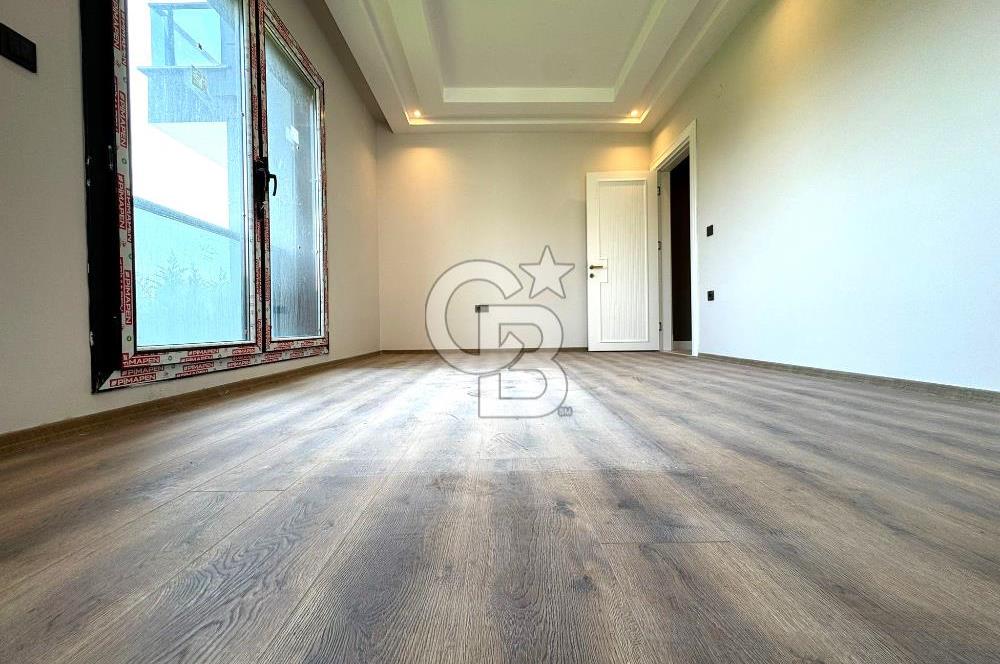 EDREMİT CENNETAYAĞI'NIN EN GÖZDE SİTESİNDE 3+1 BAHÇE KATI DAİRE
