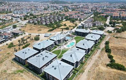 EDREMİT CENNETAYAĞI'NIN EN GÖZDE SİTESİNDE 3+1 BAHÇE KATI DAİRE