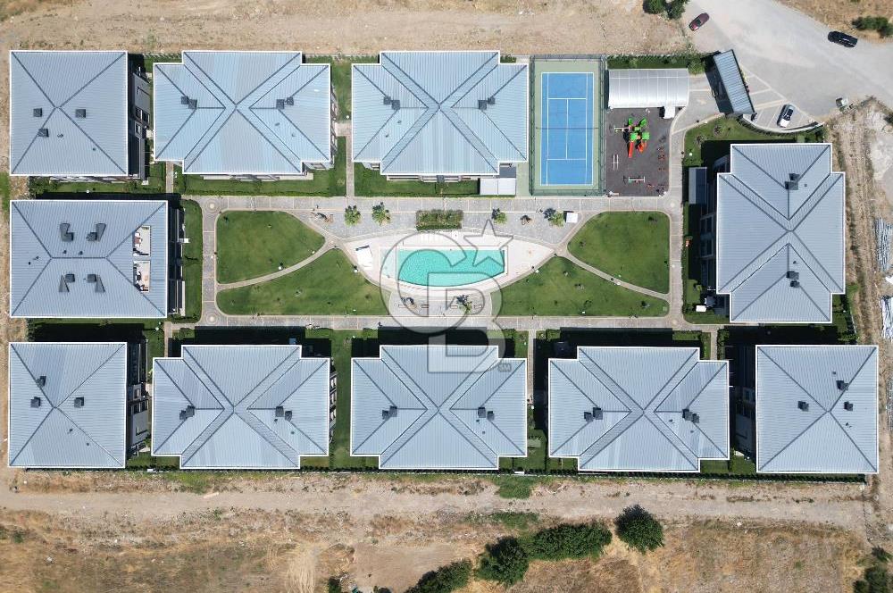 EDREMİT CENNETAYAĞI'NIN EN GÖZDE SİTESİNDE 3+1 BAHÇE KATI DAİRE