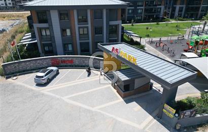 EDREMİT CENNETAYAĞI'NIN EN GÖZDE SİTESİNDE 3+1 BAHÇE KATI DAİRE