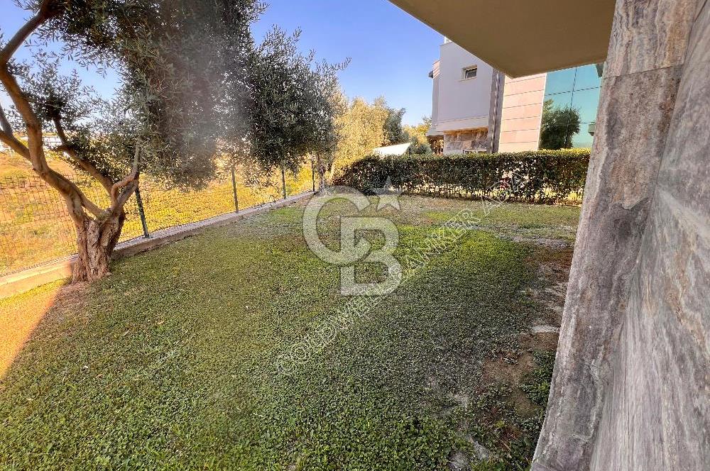 KUŞADASI PANORAMİK DENİZ MANZARALI SİTEDE DUPLEKS VİLLA