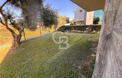 KUŞADASI PANORAMİK DENİZ MANZARALI SİTEDE DUPLEKS VİLLA