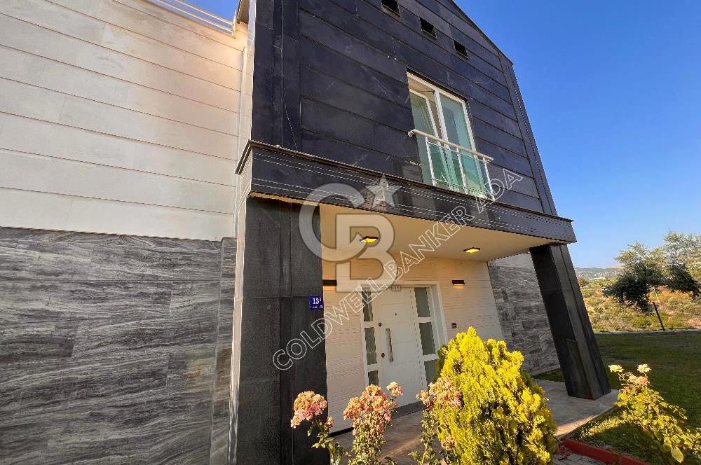 KUŞADASI PANORAMİK DENİZ MANZARALI SİTEDE DUPLEKS VİLLA