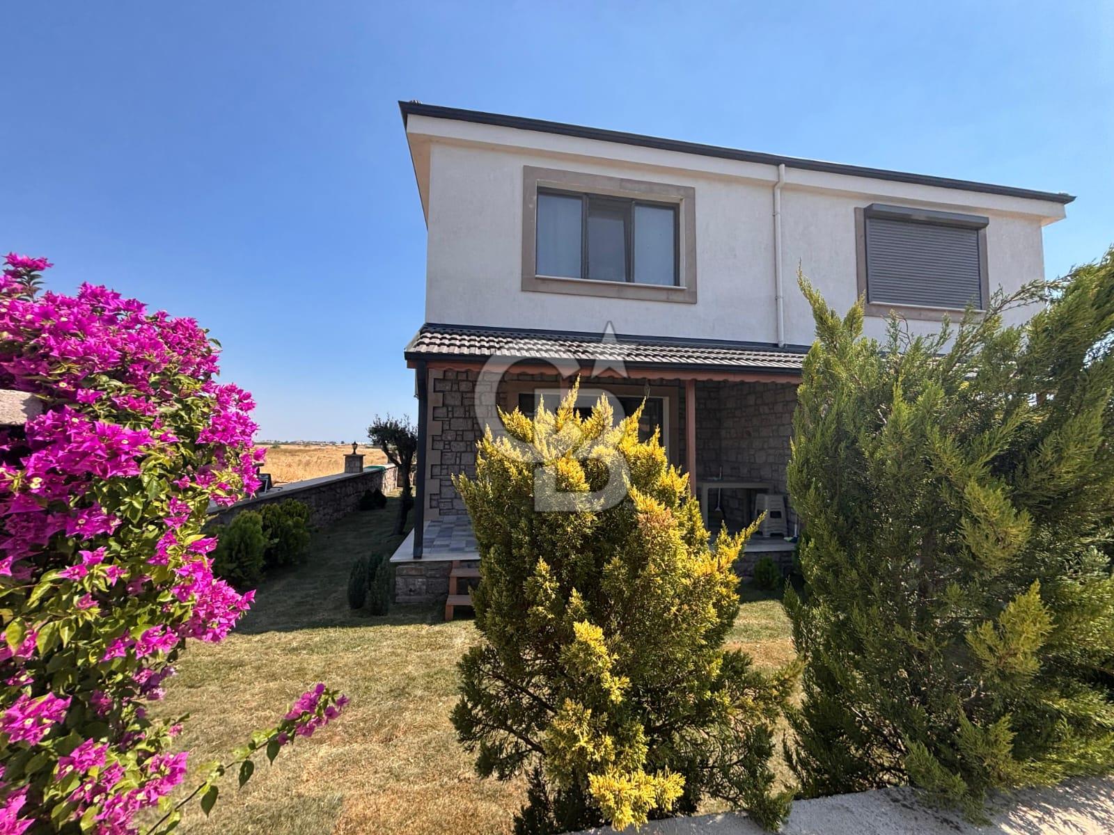 Ayvalık Sarımsaklı'da 3+1 Dubleks Villa